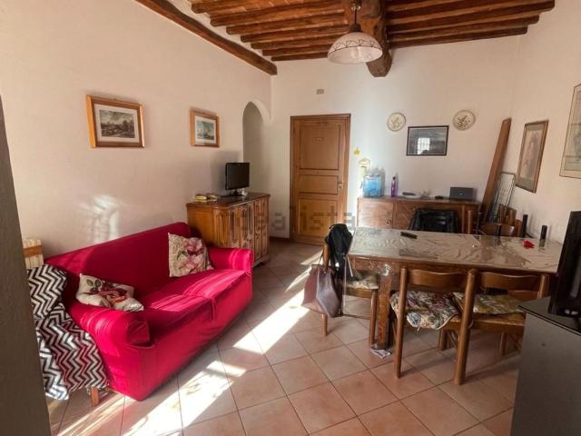 Appartamento in vendita di 79 m² in Viale Camillo Benso di Cavour, 53100
