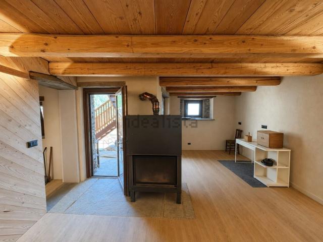 Appartamento in vendita di 83 m² in Frazione Chesta