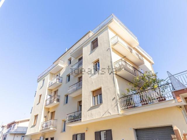 Appartamento in vendita di 83 m² in Via Trecastagni, 1842