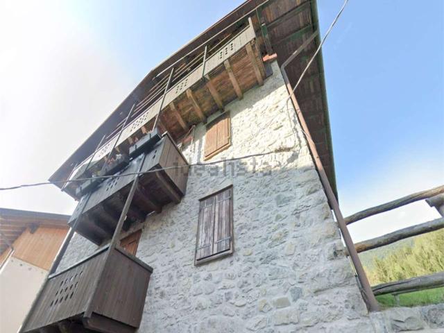 Appartamento in vendita di 83 m² in Via Udine, 35