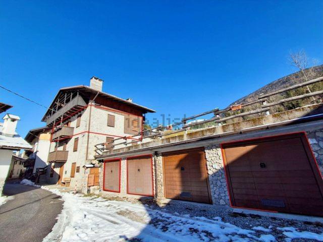 Appartamento in vendita di 83 m² in Via Udine, 35