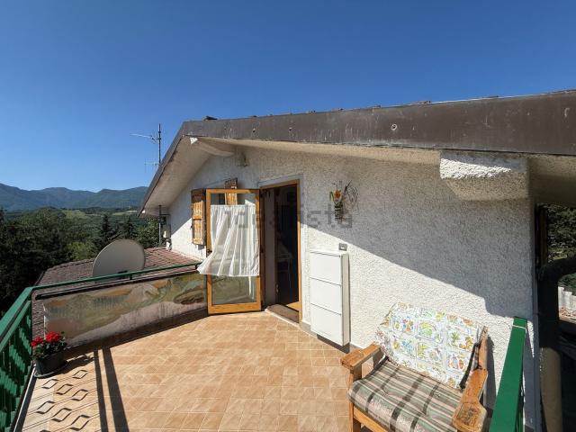 Appartamento in vendita di 83 m² in Via Casa Cerro