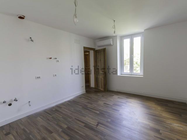 Appartamento in vendita di 83 m² in Via del Mercato