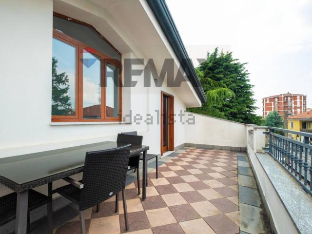 Appartamento in vendita di 83 m² in Via Giacomo Matteotti, 17