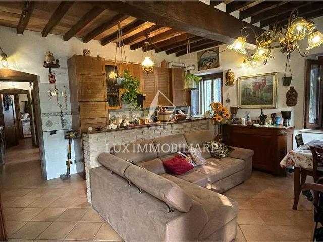 Appartamento in vendita di 83 m² in Via Giardini Nord, 1290