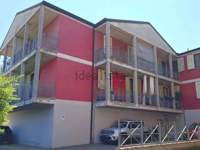 Appartamento in vendita di 83 m² in Via Montanara
