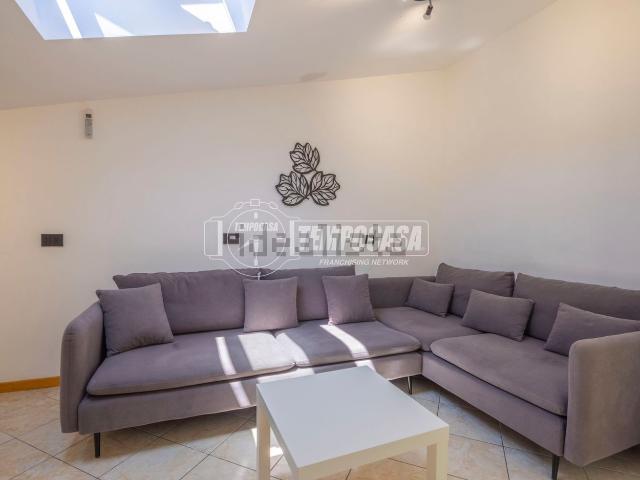 Appartamento in vendita di 83 m² in Via Pesaro, 75