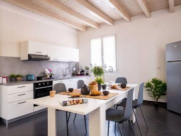 Appartamento in vendita di 83 m² in Via Porte Rosse, 24