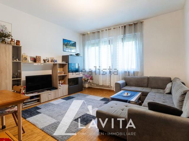Appartamento in vendita di 83 m² in Via Scuderie