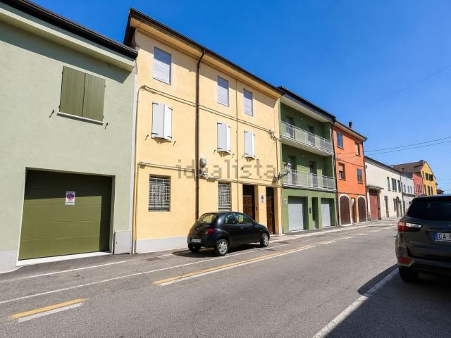 Appartamento in vendita di 83 m² in Via Santissima Trinità, 3