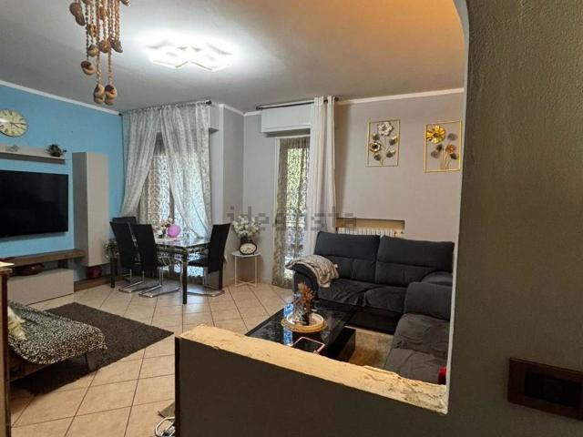Appartamento in vendita di 80 m² in Circonvallazione Ovest, 4