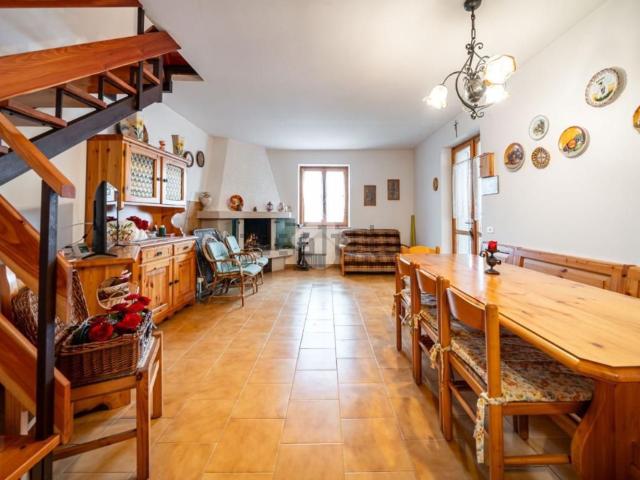 Appartamento in vendita di 80 m² in Contrada Vajo
