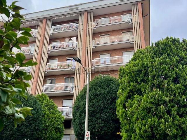Appartamento in vendita di 80 m² in Corso Nazioni Unite, 2