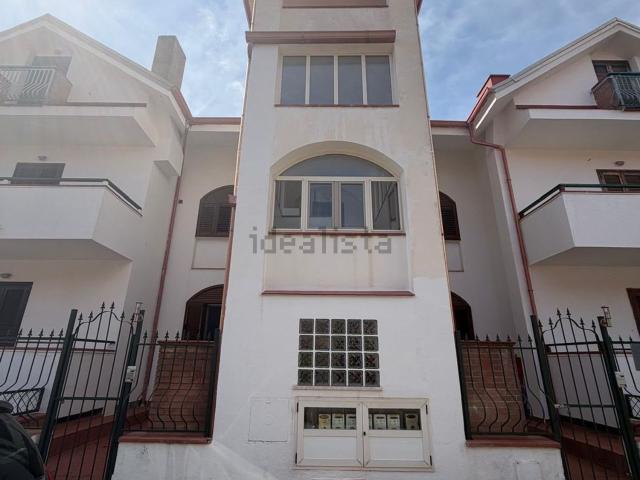 Appartamento in vendita di 80 m² in Via Enrico Berlinguer, 2