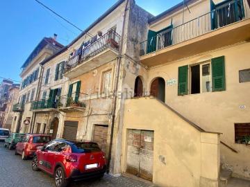 Appartamento in vendita di 80 m² in Corso Giacomo Matteotti, 63