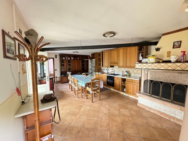Appartamento in vendita di 80 m² in Frazione Graticelle