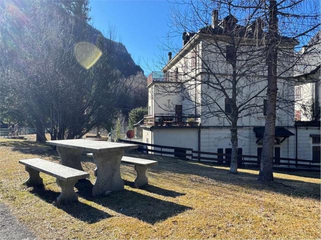 Appartamento in vendita di 80 m² in Frazione Rivasco