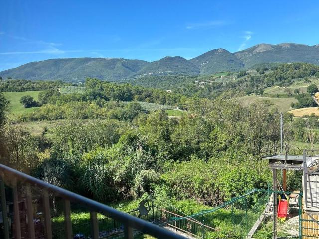 Appartamento in vendita di 80 m² in Frazione Uncinano