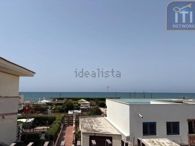 Appartamento in vendita di 80 m² in Lungomare degli Ardeatini