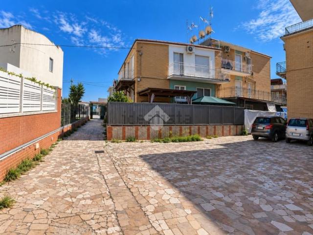Appartamento in vendita di 80 m² in Lungomare del Sole, 124