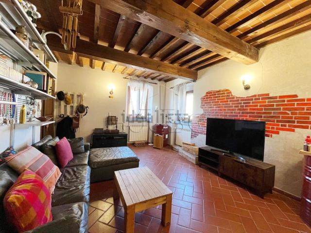 Appartamento in vendita di 80 m² in Località le Poggiola, 80