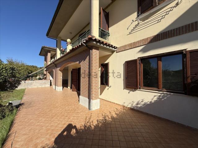 Appartamento in vendita di 80 m² in Località Palazzetta, 1