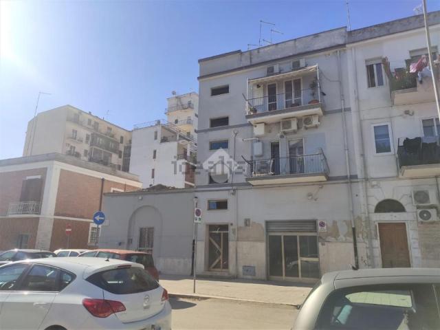 Appartamento in vendita di 80 m² in Piazza Carlo Villani, 13