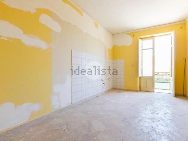 Appartamento in vendita di 80 m² in Piazza della Regione, 8