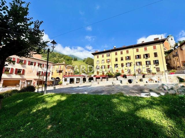 Appartamento in vendita di 80 m² in Piazza Generale A. Cantore, 2