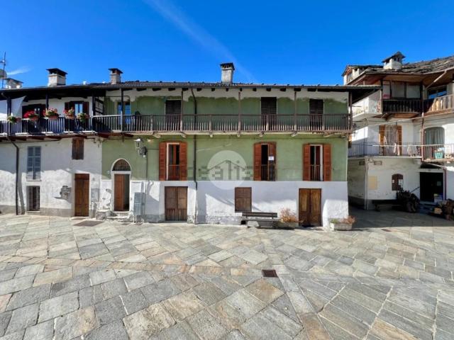 Appartamento in vendita di 80 m² in Piazza Luigi Cibrario, 1