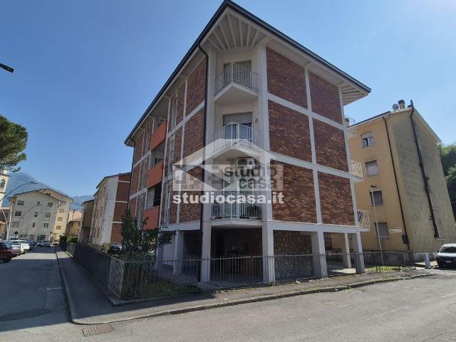 Appartamento in vendita di 80 m² in Piazzale Bonomelli