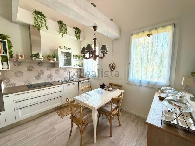 Appartamento in vendita di 80 m² in Strada Bergonzi, 22