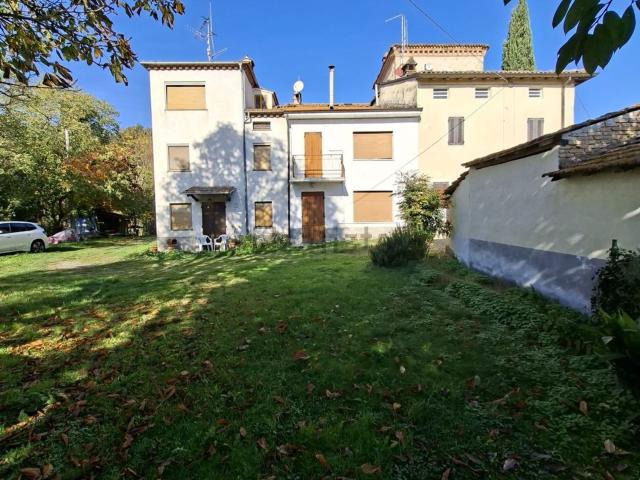 Appartamento in vendita di 80 m² in Strada Cavicchiolo, 65