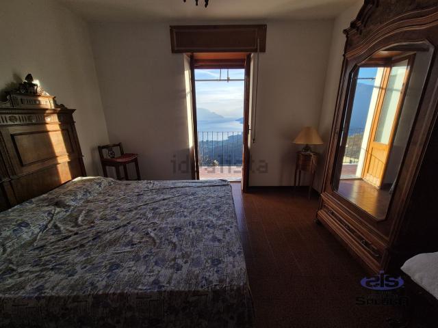 Appartamento in vendita di 80 m² in Strada del Castello, 28