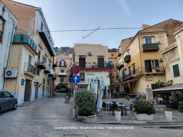 Appartamento in vendita di 80 m² in Salita Sant&apos Antonio, 10