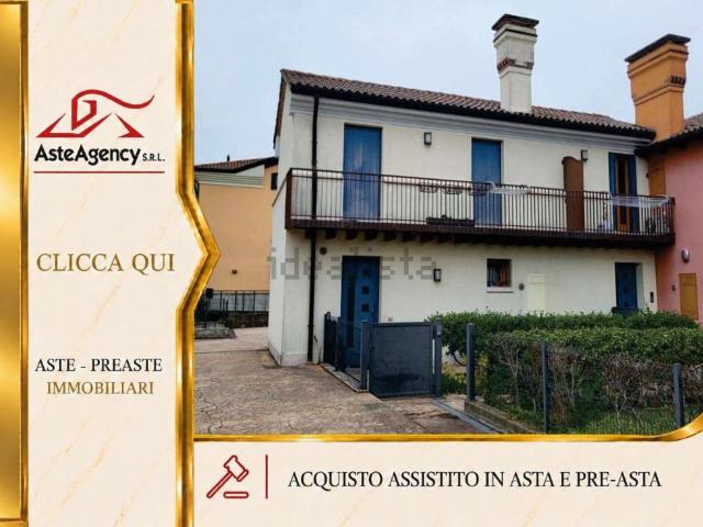 Appartamento in vendita di 80 m² in Via Treviso, 42