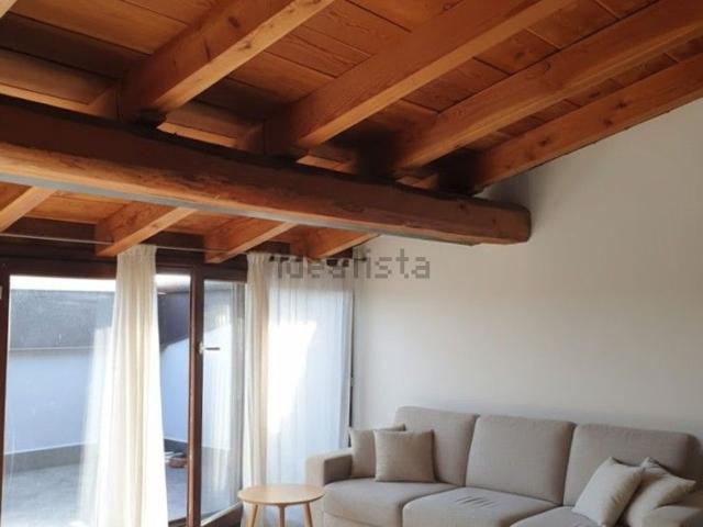 Appartamento in vendita di 80 m² in Via trieste