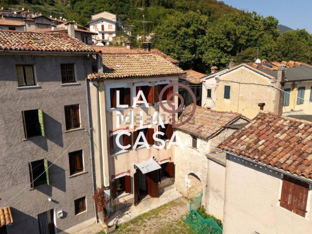 Appartamento in vendita di 80 m² in Via Trieste, 61
