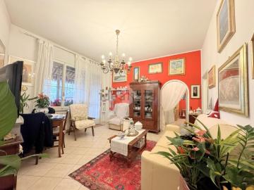 Appartamento in vendita di 80 m² in Via Trieste, 73