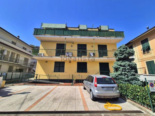 Appartamento in vendita di 80 m² in Via V. Annuti, 108