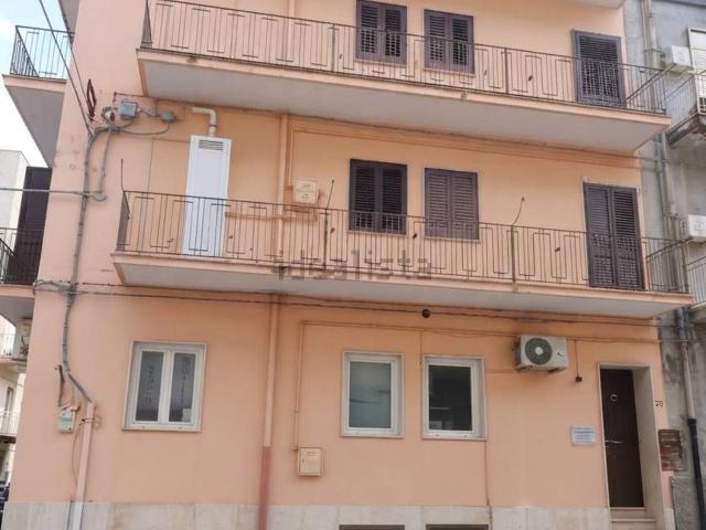 Appartamento in vendita di 80 m² in Via Vincenzo Lorefice, 40