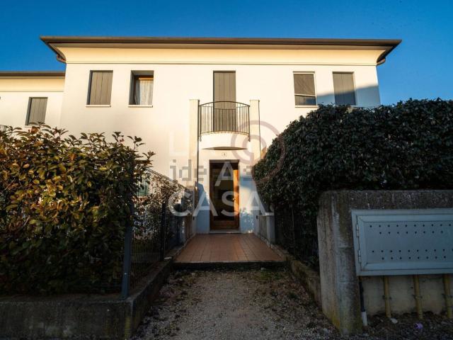 Appartamento in vendita di 80 m² in Via Villanova, 1