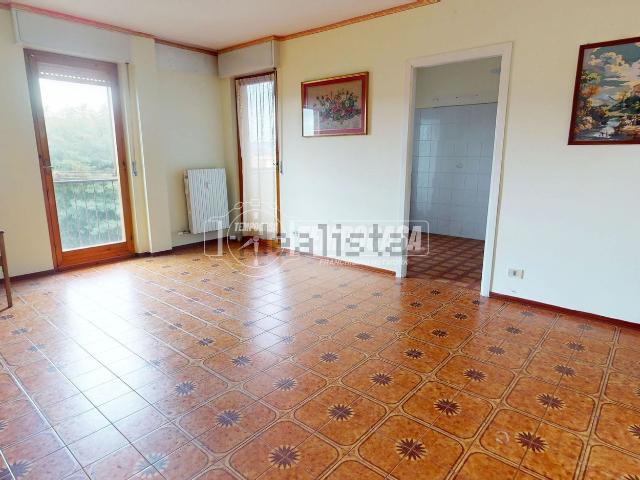 Appartamento in vendita di 80 m² in Via Vittime di Bologna, 12