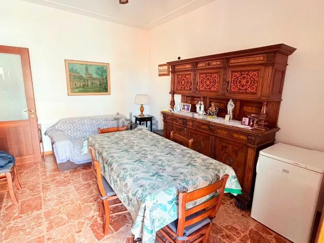 Appartamento in vendita di 80 m² in Via Vittorio Veneto