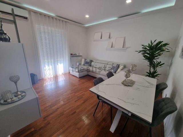 Appartamento in vendita di 80 m² in Via Zara