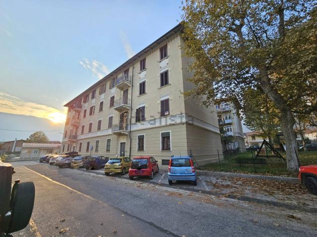 Appartamento in vendita di 80 m² in Via Achille Grandi, 4