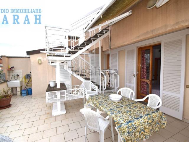 Appartamento in vendita di 80 m² in Via Alceste de Ambris, 65
