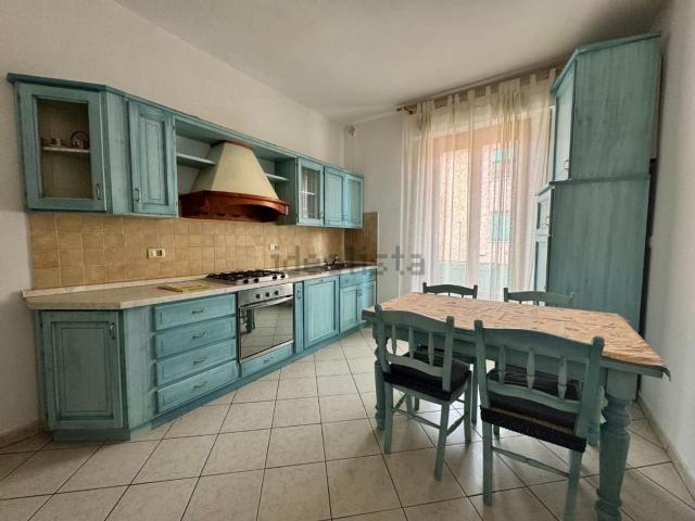 Appartamento in vendita di 80 m² in Via Ancona, 53036