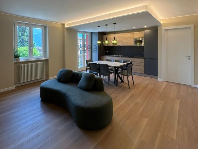 Appartamento in vendita di 80 m² in Via Andrea Fantoni, 58