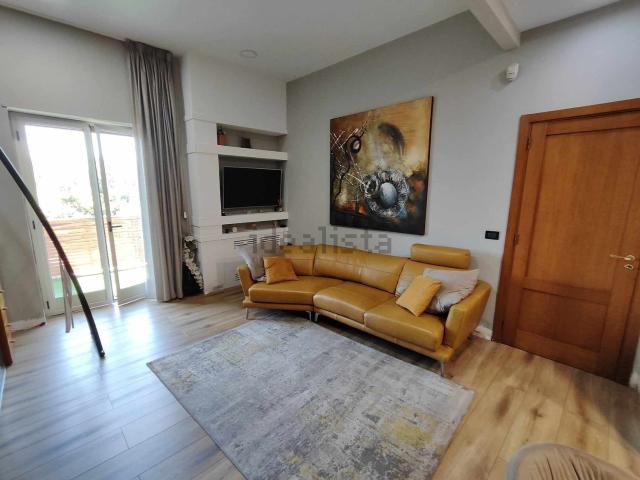 Appartamento in vendita di 80 m² in Via Antonio Guarasci, 35